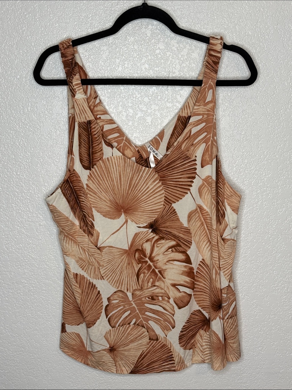 Soma Cool Nights Neutral Tropical Leaves Tank built in Bra Size XXL